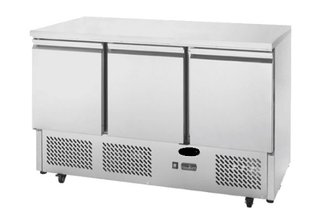 PREPARATION COOLER 1.4M, 3 DOOR SS - 220V (13.4CFT)