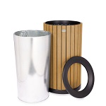 OUTDOOR TRASH CAN 32 GALLON